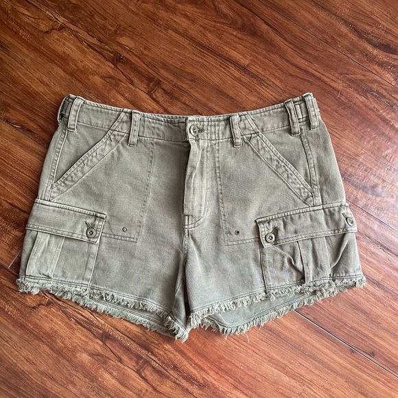 Luck Brand Raw Hem Utility Short - Picture 5 of 8